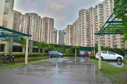 Paramount Floraville, Noida Sector 137, homebuyers relief, Noida Authority dues, property registration, Paramount Floraville registration, real estate news, Noida housing project