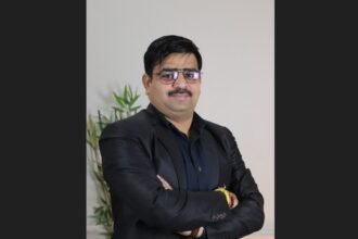 Oil volatility 2026, business strategy, crude oil prices, supply chain resilience, margin protection, Indian MSMEs, logistics costs, energy resilience, Shrikant Pandey, Indiamanthan Publications, global oil markets