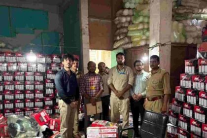 BIS raid Ghaziabad, fake ISI mark helmets, BIS licence misuse, Loni helmet seizure, LPG regulator raid Mohan Nagar, Bureau of Indian Standards, road safety standards, BIS Care App, IS 4151 2015, consumer protection India