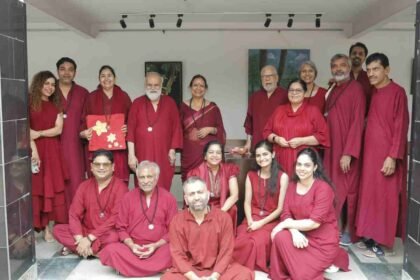 Participants and spiritual seekers celebrating Osho Neo Sannyas Day with meditation at Osho Dham Delhi