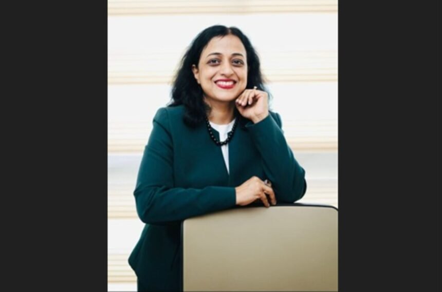 Richa Pathak, founder of JyotishDham, offering Vedic astrology and Vastu guidance in Mumbai